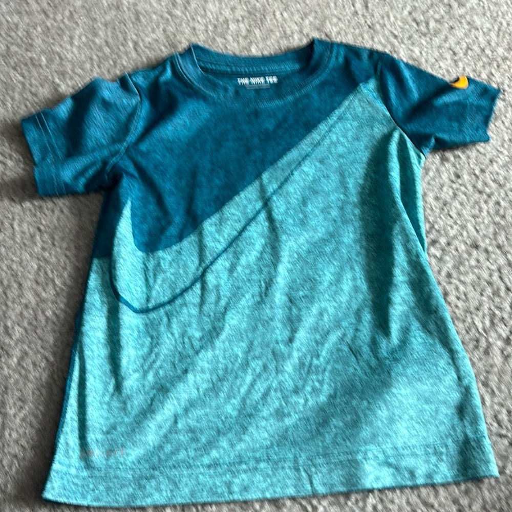 The Nike Tee- Dri-fit 4T blue short sleeve shirt